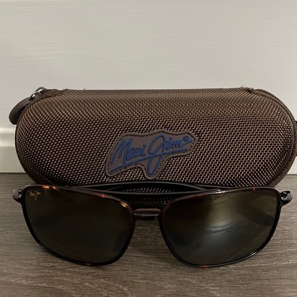 Brown men’s Maui Jim sunglasses - Picture 1 of 6